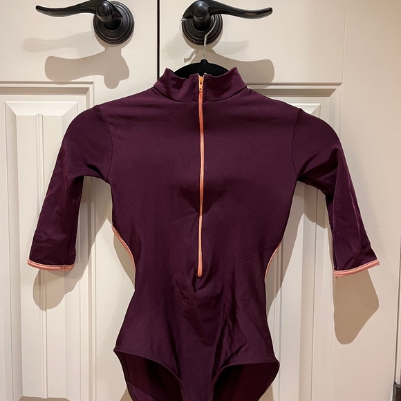 yumiko leotard - Picture 1 of 3